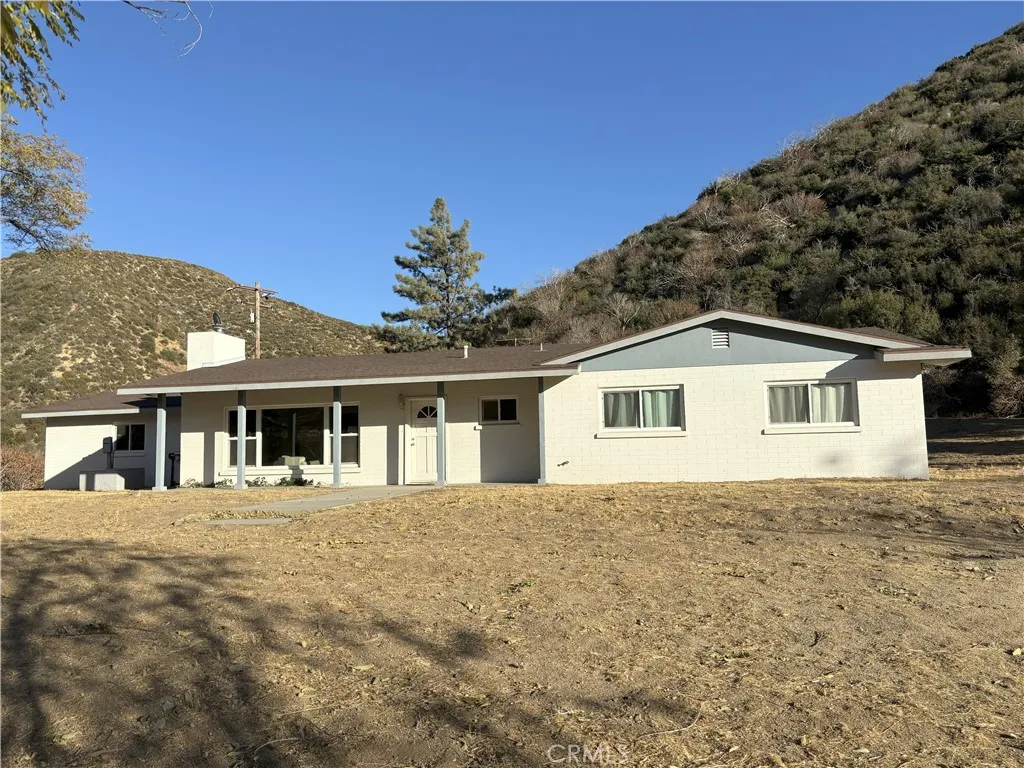 42930 Lake Hughes Road, Lake Hughes, California 93532 home-pic-1