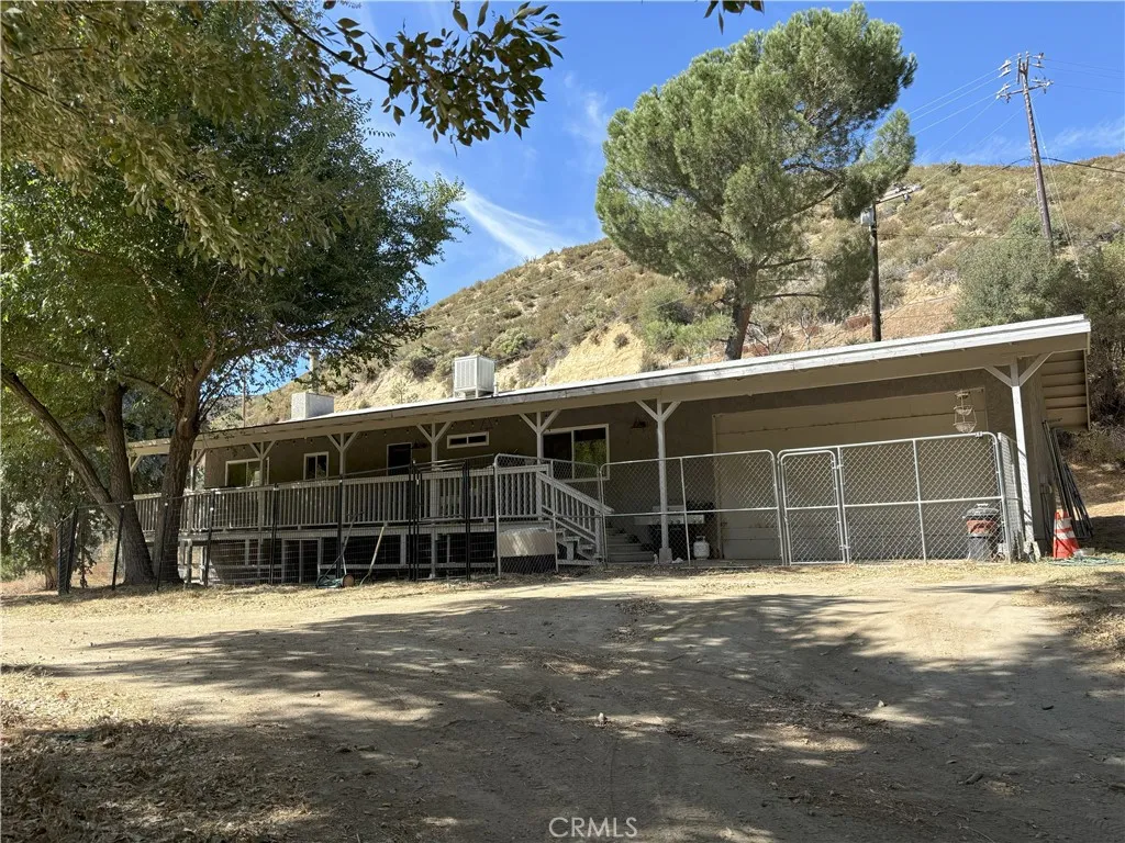 42930 Lake Hughes Road, Lake Hughes, California 93532 home-pic-38