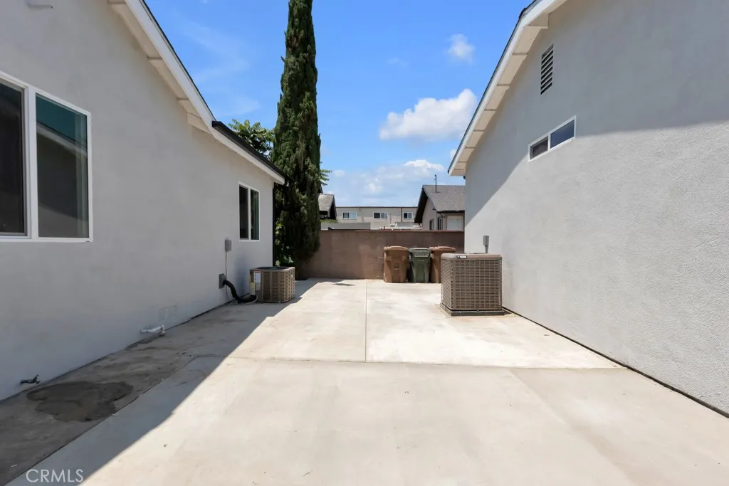 1234 W 89th Street, Los Angeles, California 90044 home-pic-25