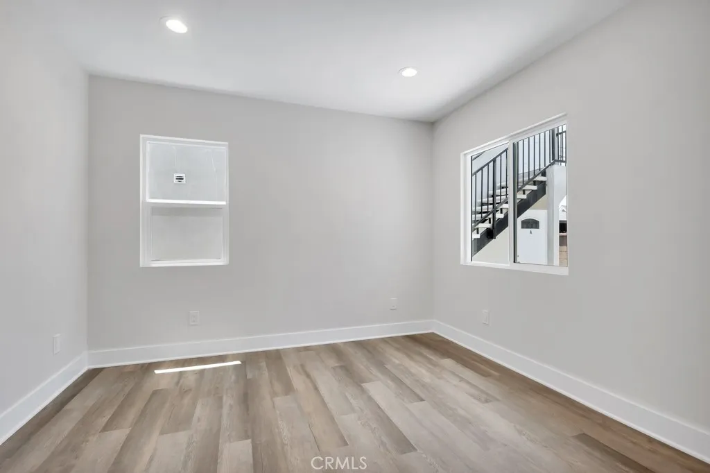 1234 W 89th Street, Los Angeles, California 90044 home-pic-36