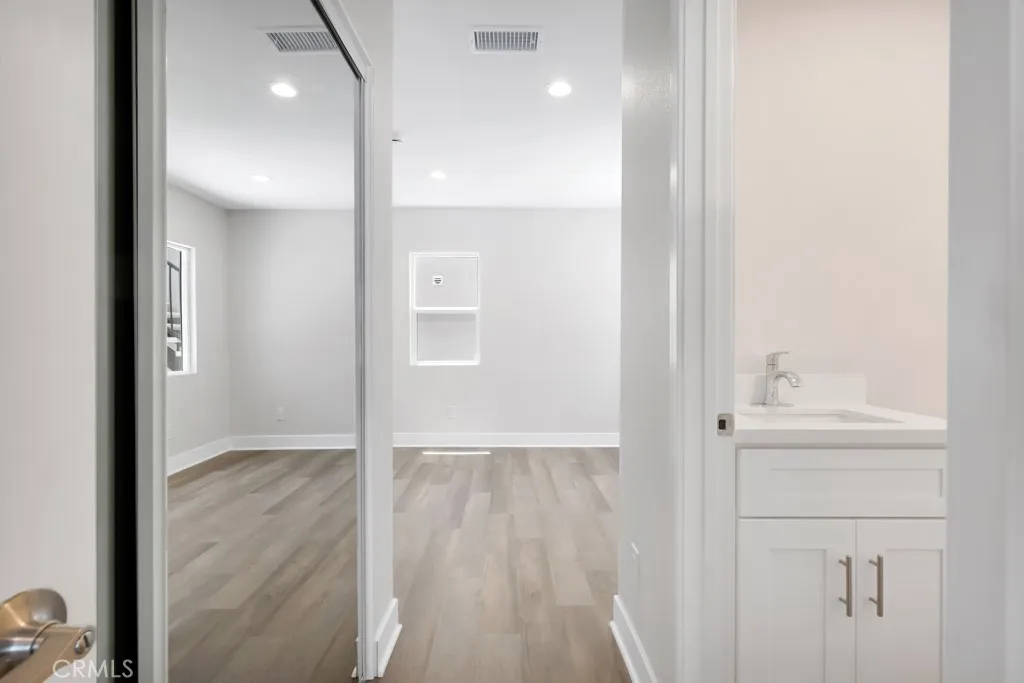 1234 W 89th Street, Los Angeles, California 90044 home-pic-34