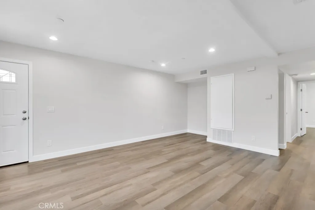 1234 W 89th Street, Los Angeles, California 90044 home-pic-49
