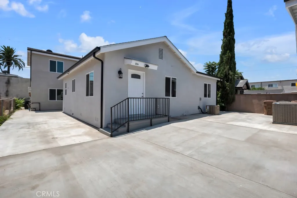 1234 W 89th Street, Los Angeles, California 90044 home-pic-24
