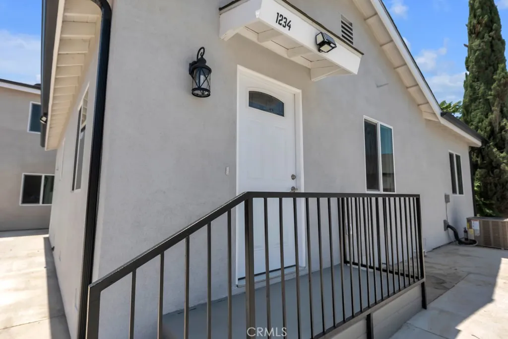 1234 W 89th Street, Los Angeles, California 90044 home-pic-25
