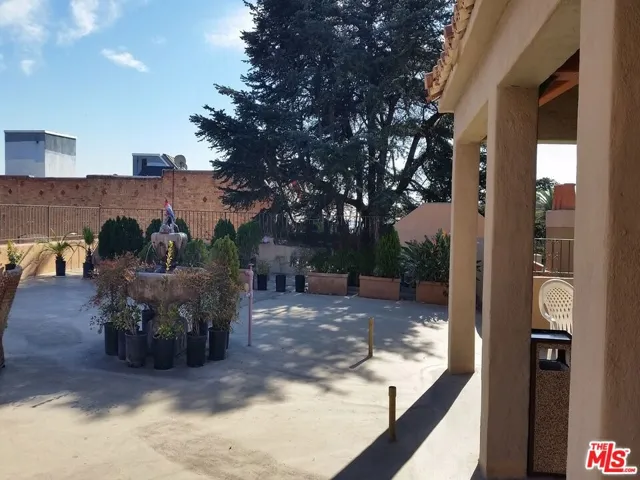 5640 Franklin Avenue 406, Los Angeles, California 90028