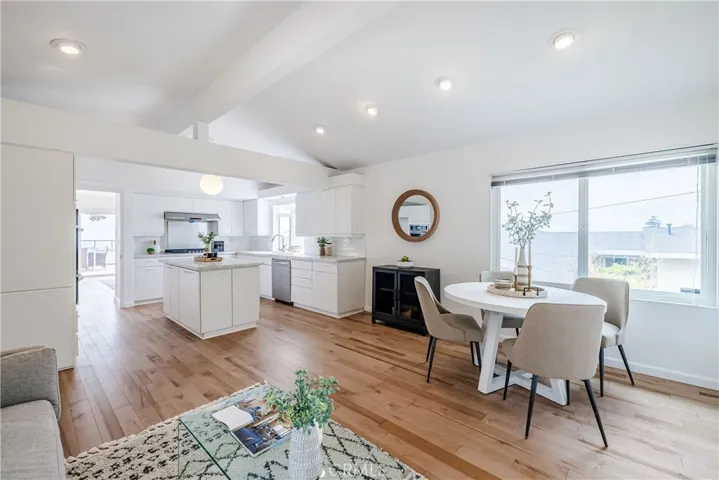 28717 Trailriders Drive, Rancho Palos Verdes, California 90275
