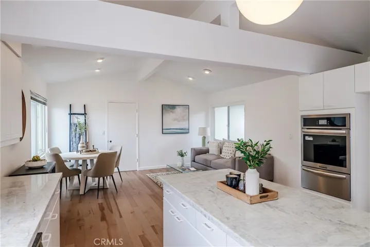 28717 Trailriders Drive, Rancho Palos Verdes, California 90275