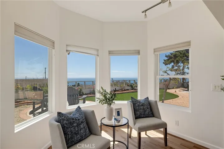 28717 Trailriders Drive, Rancho Palos Verdes, California 90275