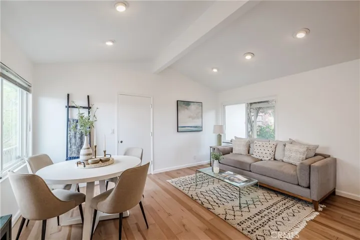 28717 Trailriders Drive, Rancho Palos Verdes, California 90275