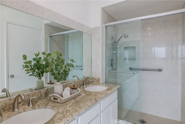 28717 Trailriders Drive, Rancho Palos Verdes, California 90275