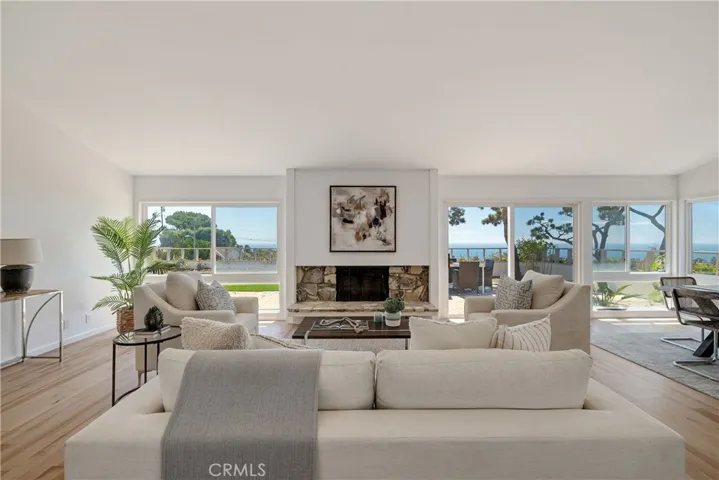 28717 Trailriders Drive, Rancho Palos Verdes, California 90275