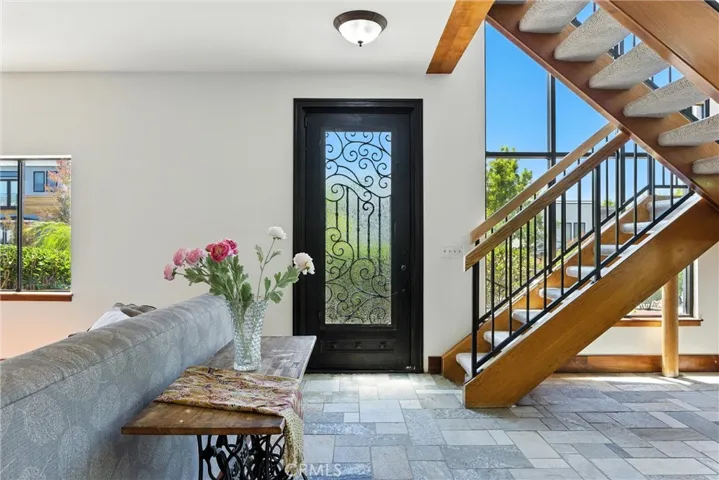 10717 Whitburn Street, Culver City, California 90230