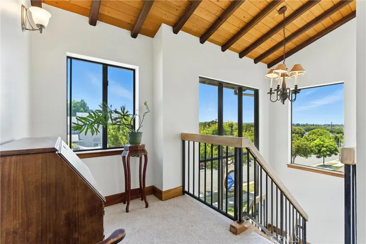 10717 Whitburn Street, Culver City, California 90230