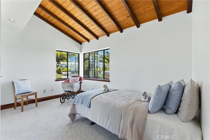 10717 Whitburn Street, Culver City, California 90230