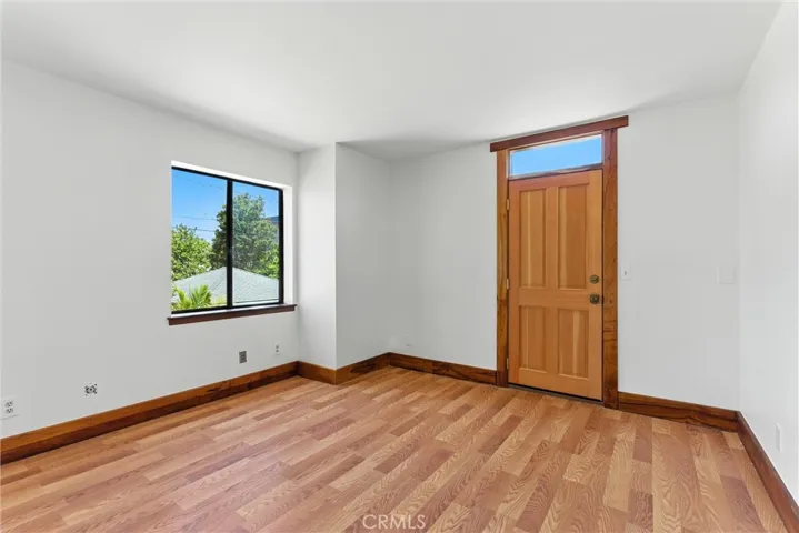10717 Whitburn Street, Culver City, California 90230