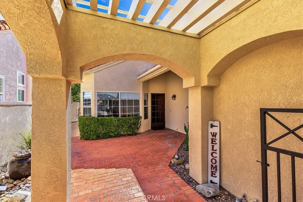 40532 Corte Lucia, Murrieta, California 92562 home-pic-2
