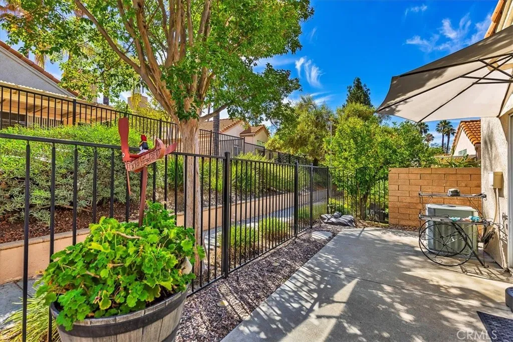 40532 Corte Lucia, Murrieta, California 92562 home-pic-25