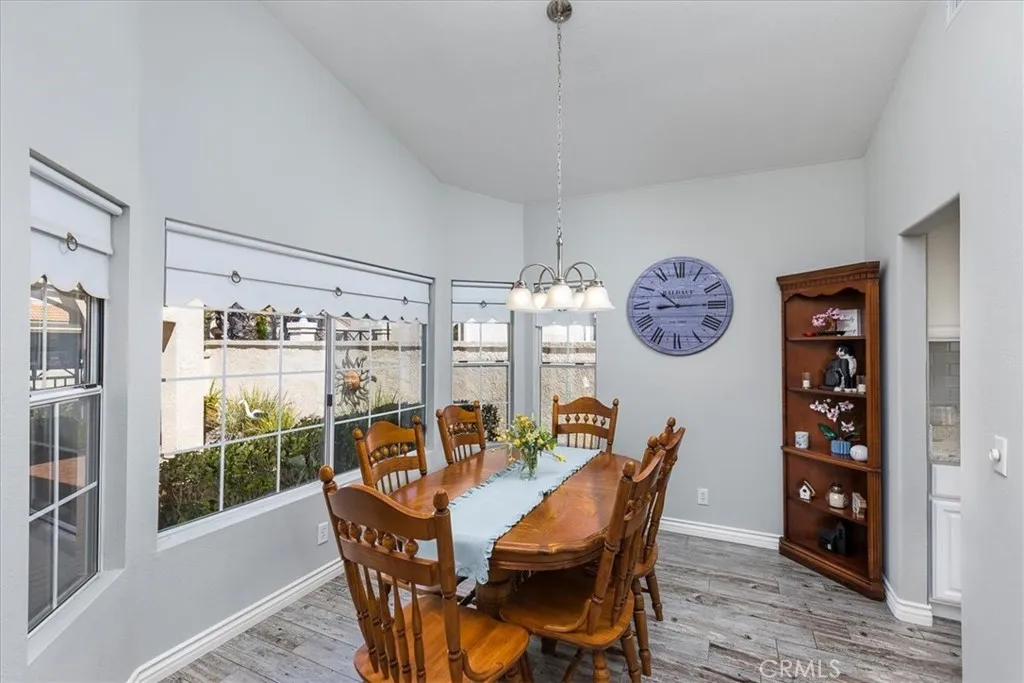 40532 Corte Lucia, Murrieta, California 92562 home-pic-5
