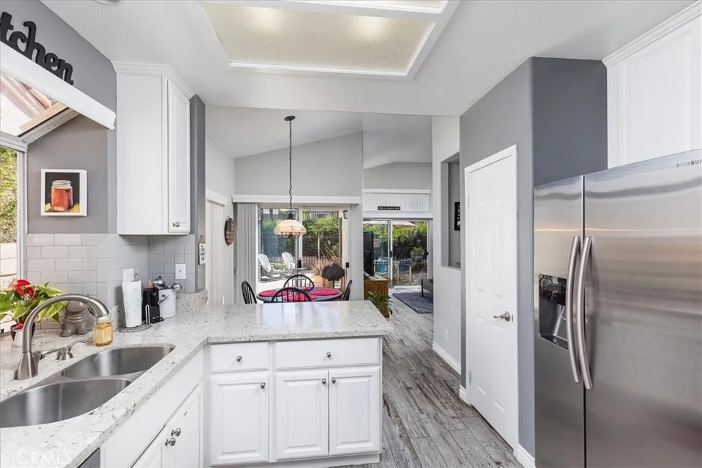 40532 Corte Lucia, Murrieta, California 92562 home-pic-10