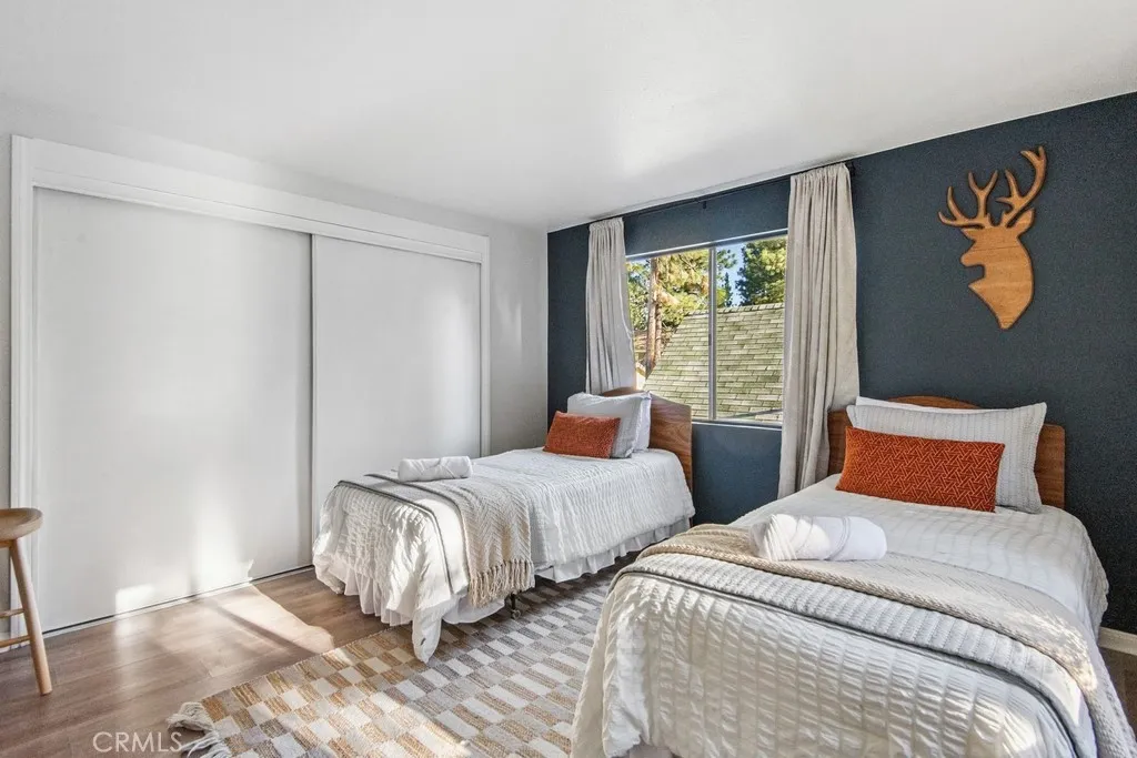 316 Cedar Lane, Sugarloaf, California 92386 home-pic-10