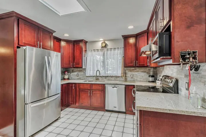 3510 Cabrillo Avenue, Santa Clara, California 95051