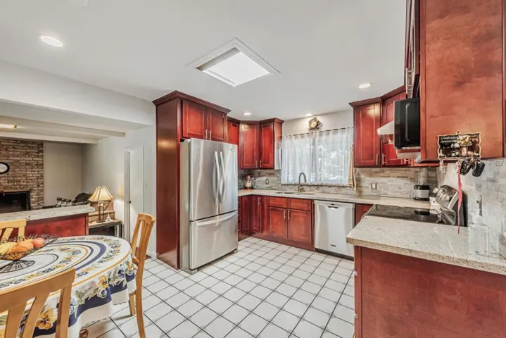3510 Cabrillo Avenue, Santa Clara, California 95051