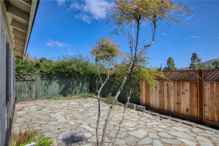 1097 San Adriano, San Luis Obispo, California 93405