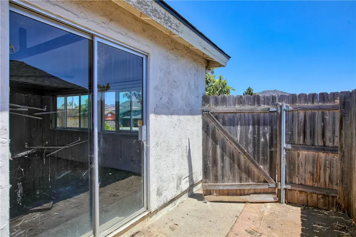 1097 San Adriano, San Luis Obispo, California 93405