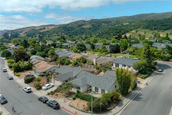 1097 San Adriano, San Luis Obispo, California 93405
