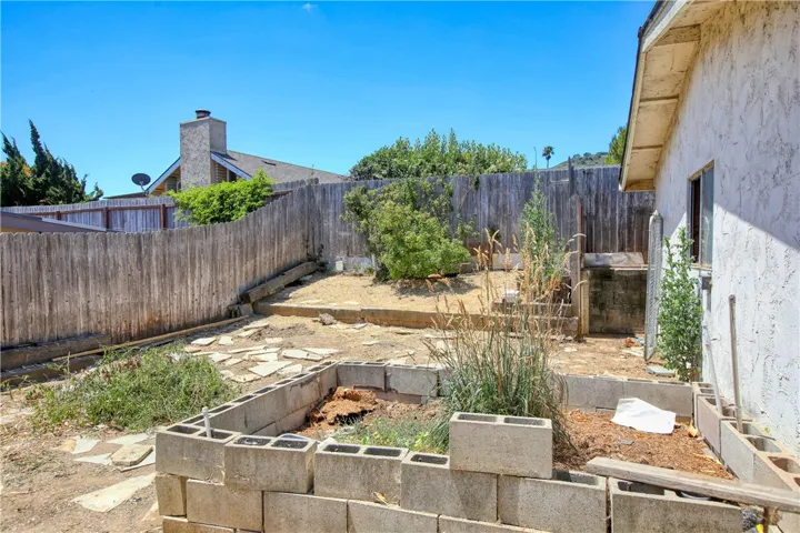 1097 San Adriano, San Luis Obispo, California 93405