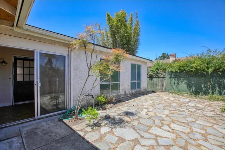 1097 San Adriano, San Luis Obispo, California 93405