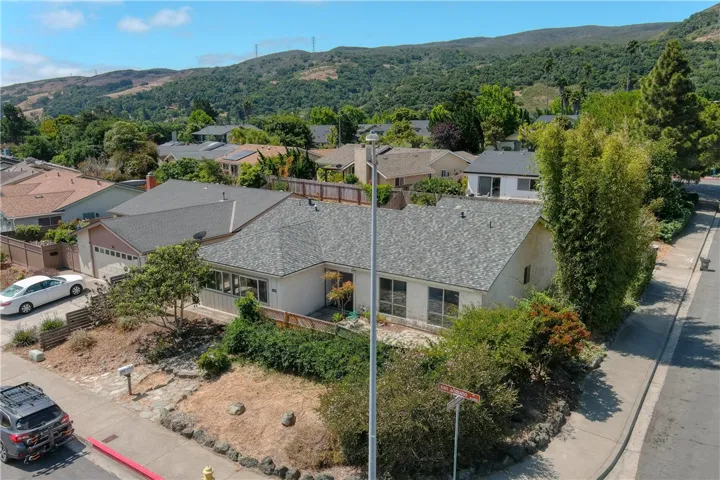 1097 San Adriano, San Luis Obispo, California 93405