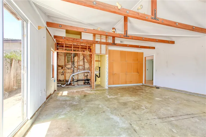 1097 San Adriano, San Luis Obispo, California 93405