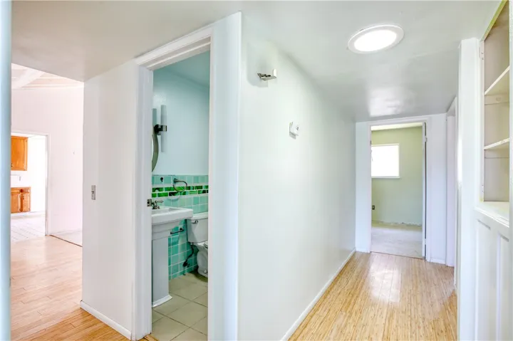1097 San Adriano, San Luis Obispo, California 93405