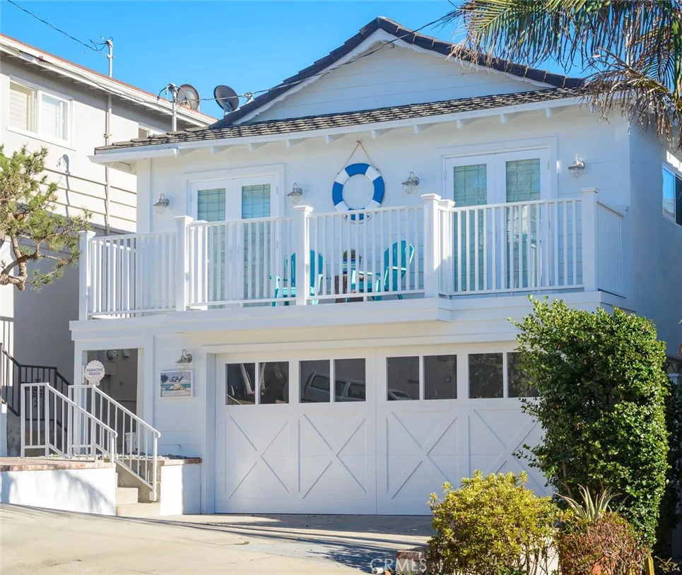 524 13th Street, Manhattan Beach, California 90266, 4 Bedrooms Bedrooms, ,3 BathroomsBathrooms,Residential Lease,For Rent,13th,SB25167514