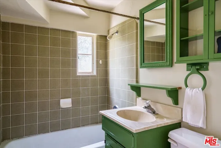 11111 Tujunga Canyon Boulevard, Tujunga, California 91042