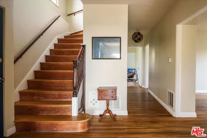 11111 Tujunga Canyon Boulevard, Tujunga, California 91042