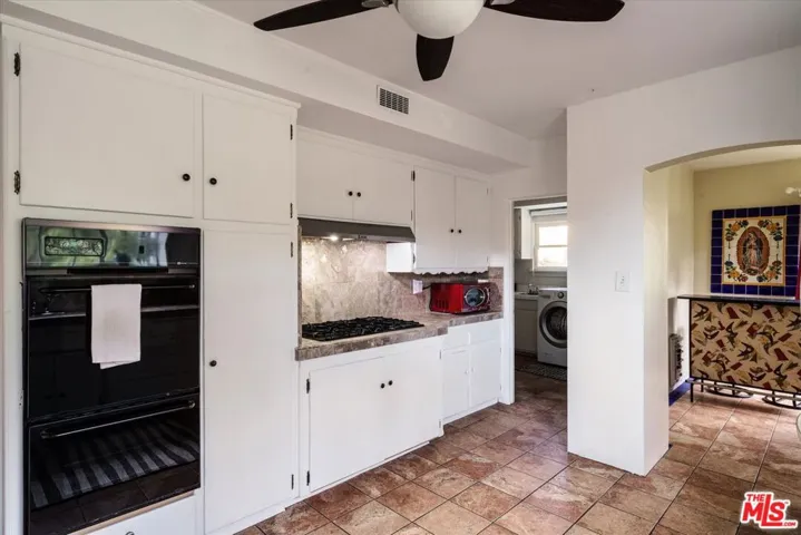 11111 Tujunga Canyon Boulevard, Tujunga, California 91042