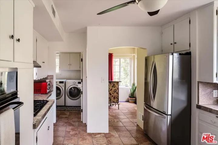 11111 Tujunga Canyon Boulevard, Tujunga, California 91042