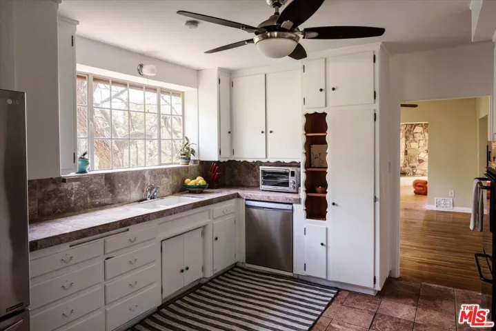 11111 Tujunga Canyon Boulevard, Tujunga, California 91042