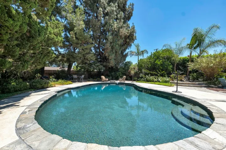 9604 Tunney Avenue, Northridge, California 91324
