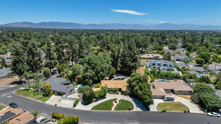 9604 Tunney Avenue, Northridge, California 91324