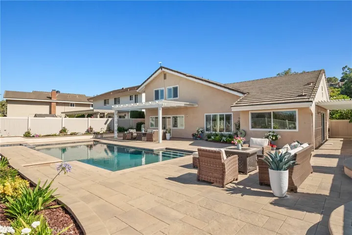 536 S Tumbleweed Road, Anaheim Hills, California 92807