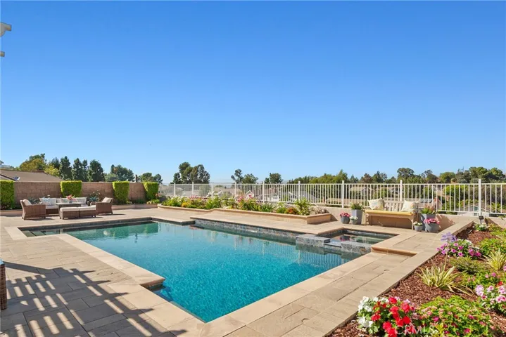 536 S Tumbleweed Road, Anaheim Hills, California 92807