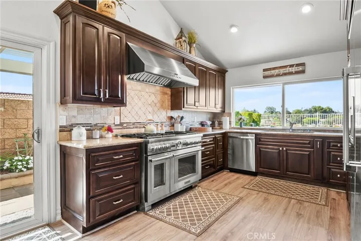 536 S Tumbleweed Road, Anaheim Hills, California 92807