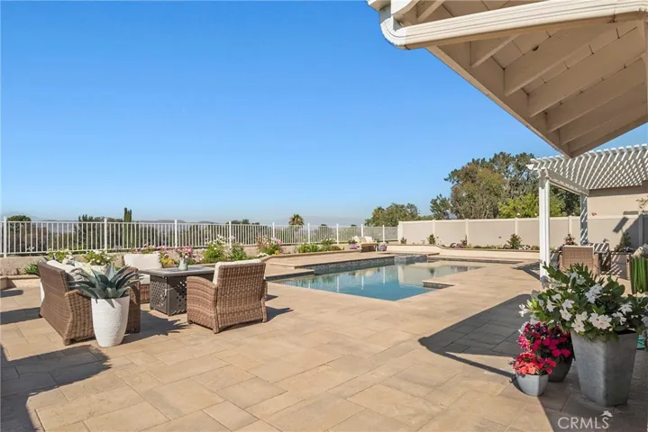 536 S Tumbleweed Road, Anaheim Hills, California 92807