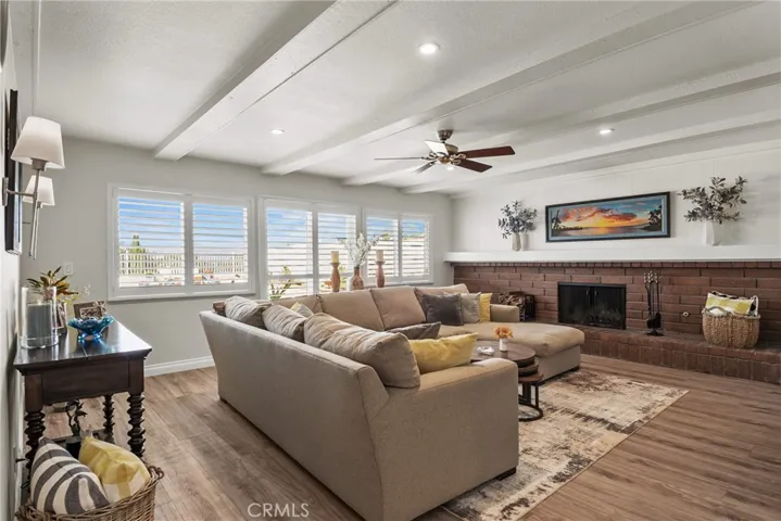 536 S Tumbleweed Road, Anaheim Hills, California 92807