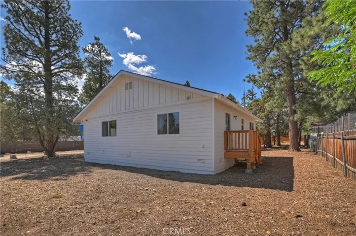 901 Ash Lane, Big Bear City, California 92314