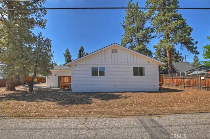 901 Ash Lane, Big Bear City, California 92314