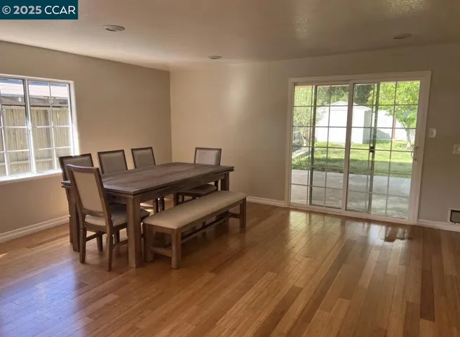 4760 Del Rio, Sacramento, California 95822-1132